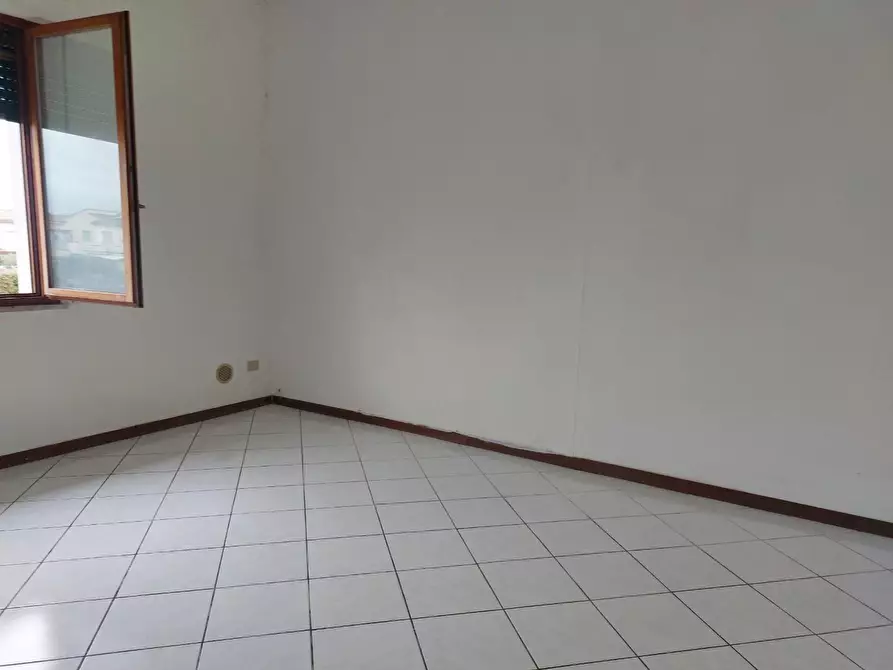 Immagine 6 di Appartamento in vendita  a Santa Croce Sull'arno