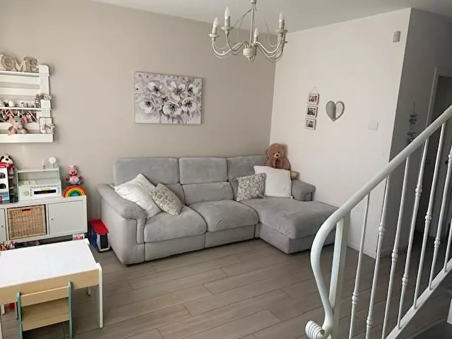 Immagine 8 di Villetta a schiera in vendita  a Massa E Cozzile