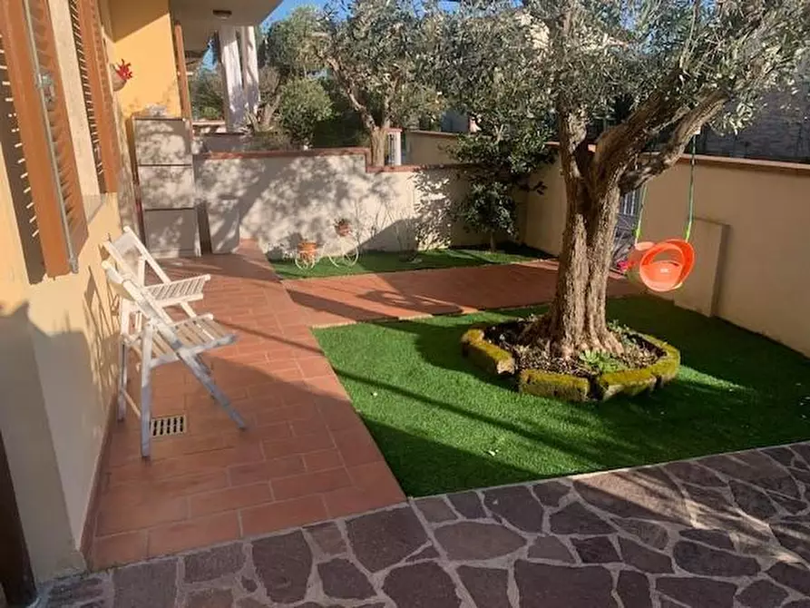 Immagine 5 di Villetta a schiera in vendita  a Massa E Cozzile