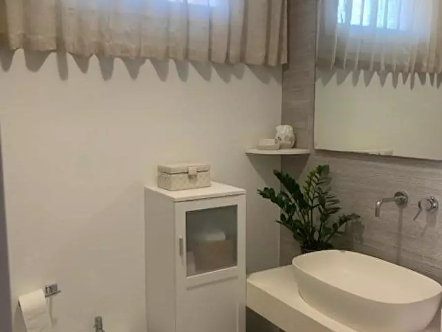 Immagine 20 di Villetta a schiera in vendita  a Massa E Cozzile