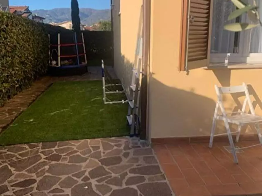 Immagine 3 di Villetta a schiera in vendita  a Massa E Cozzile