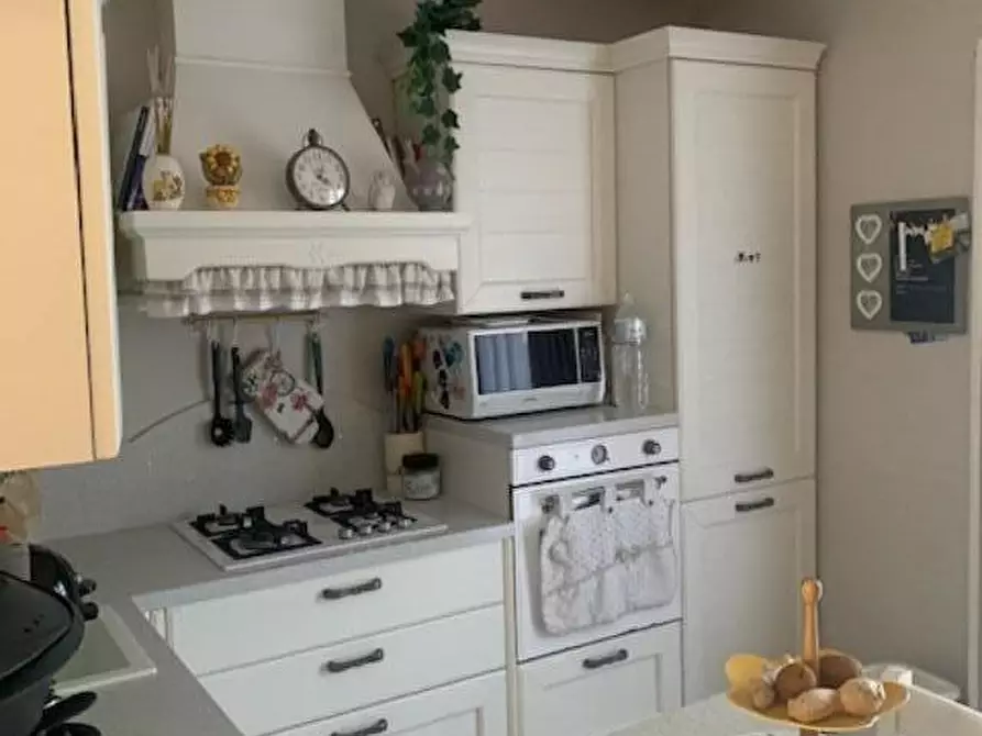 Immagine 13 di Villetta a schiera in vendita  a Massa E Cozzile