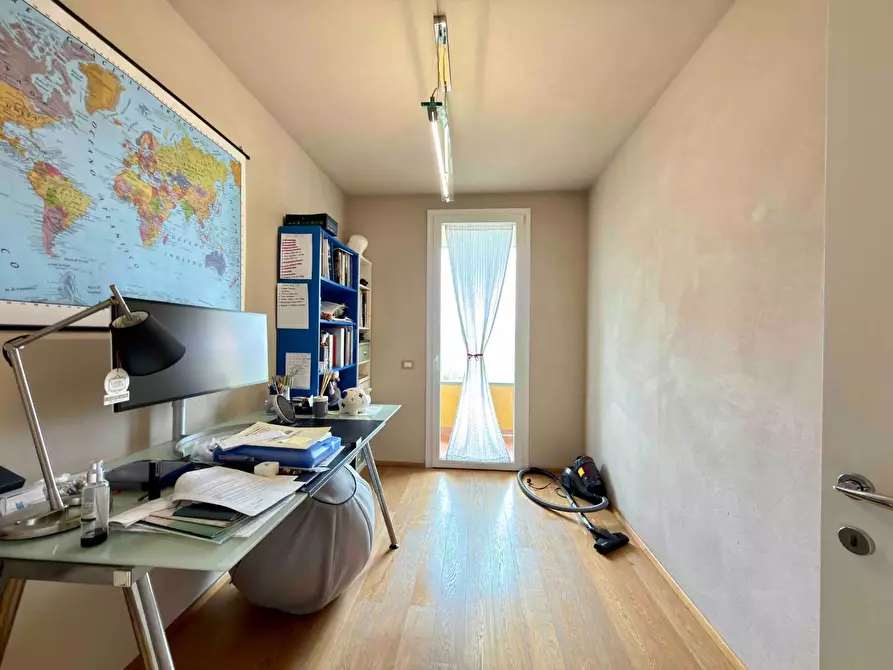 Immagine 40 di Villa in vendita  a Capannori