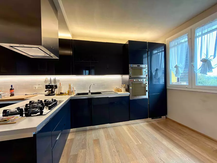 Immagine 10 di Appartamento in vendita  a Capannori