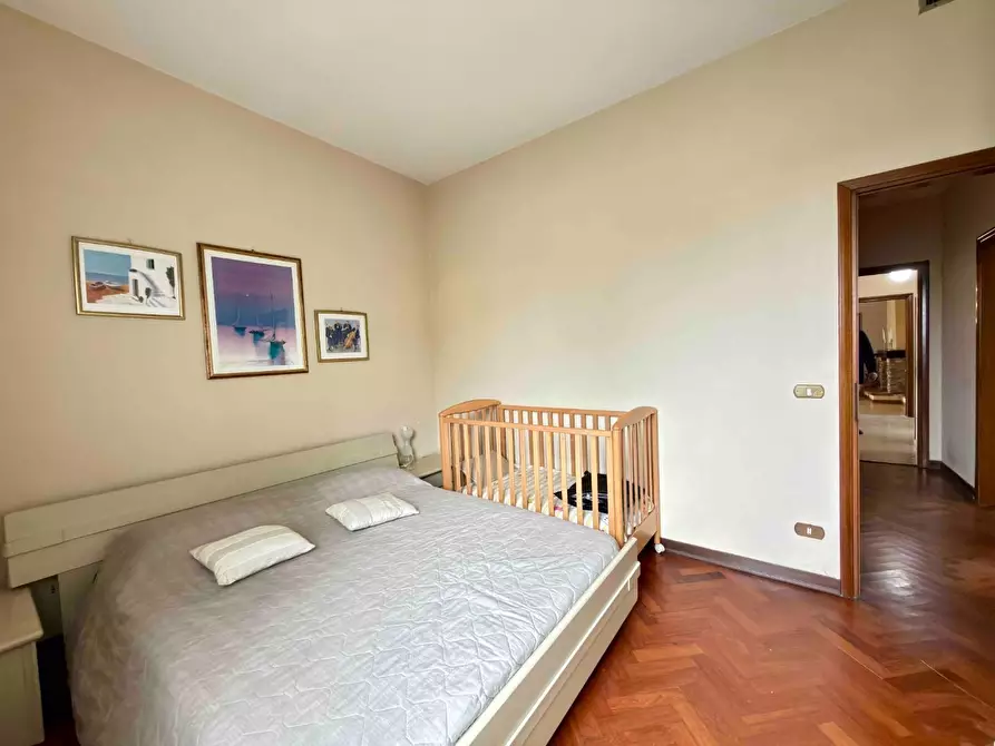 Immagine 18 di Villa in vendita  a Capannori