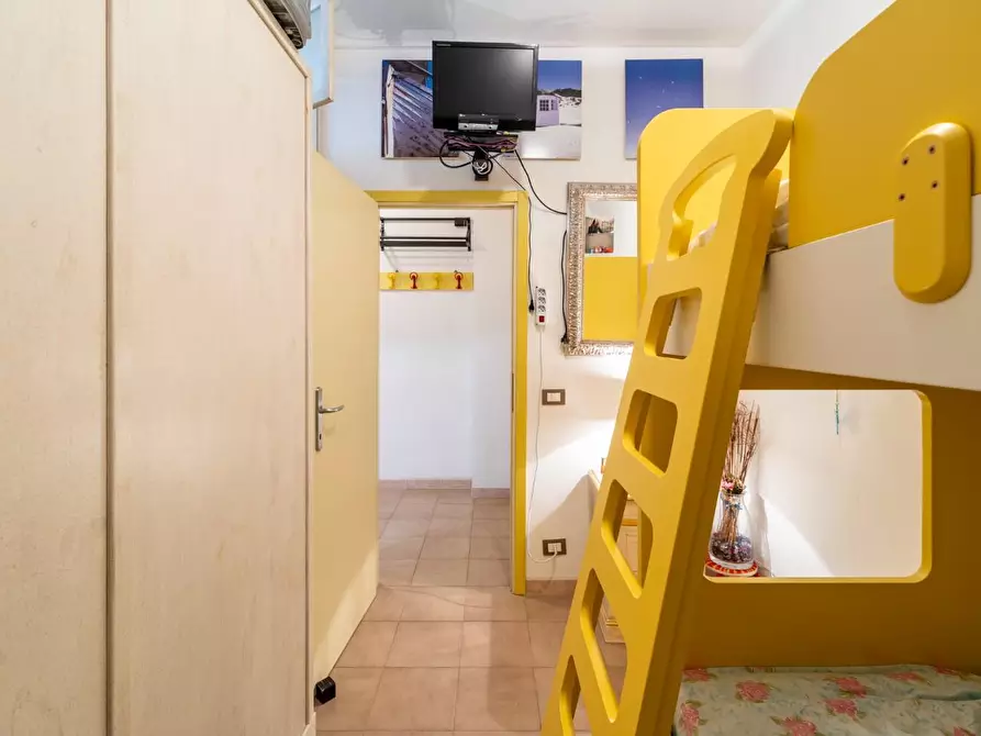 Immagine 20 di Appartamento in vendita  a Rosignano Marittimo