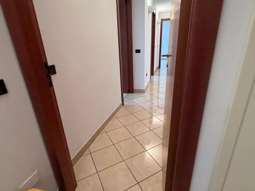 Immagine 7 di Appartamento in affitto  a La Spezia