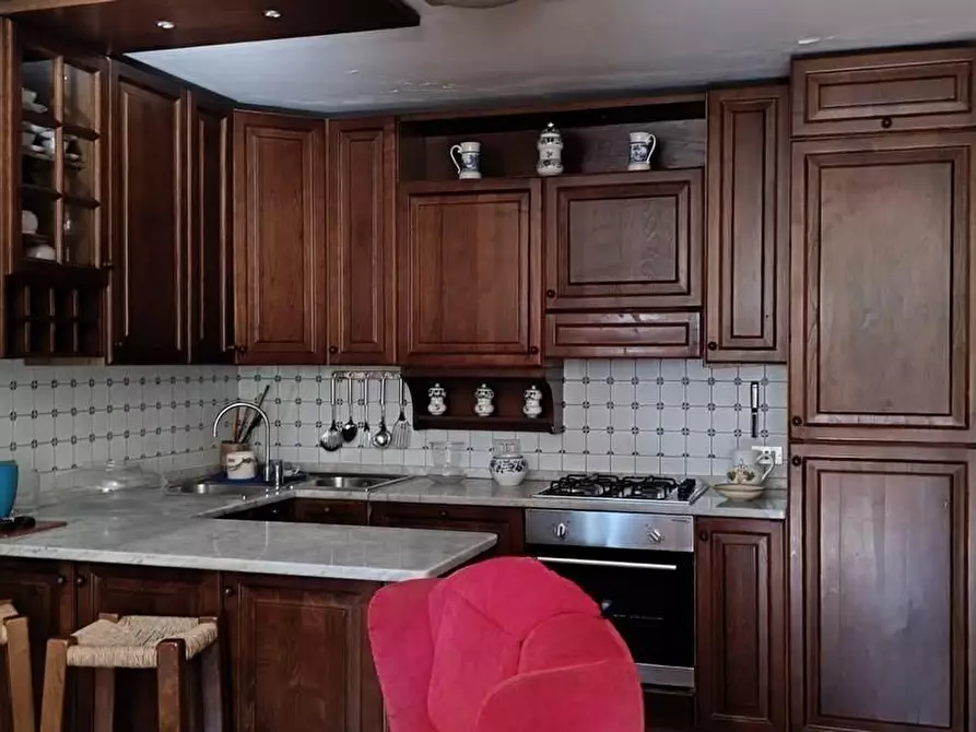 Immagine 21 di Porzione di casa in vendita  a Carrara