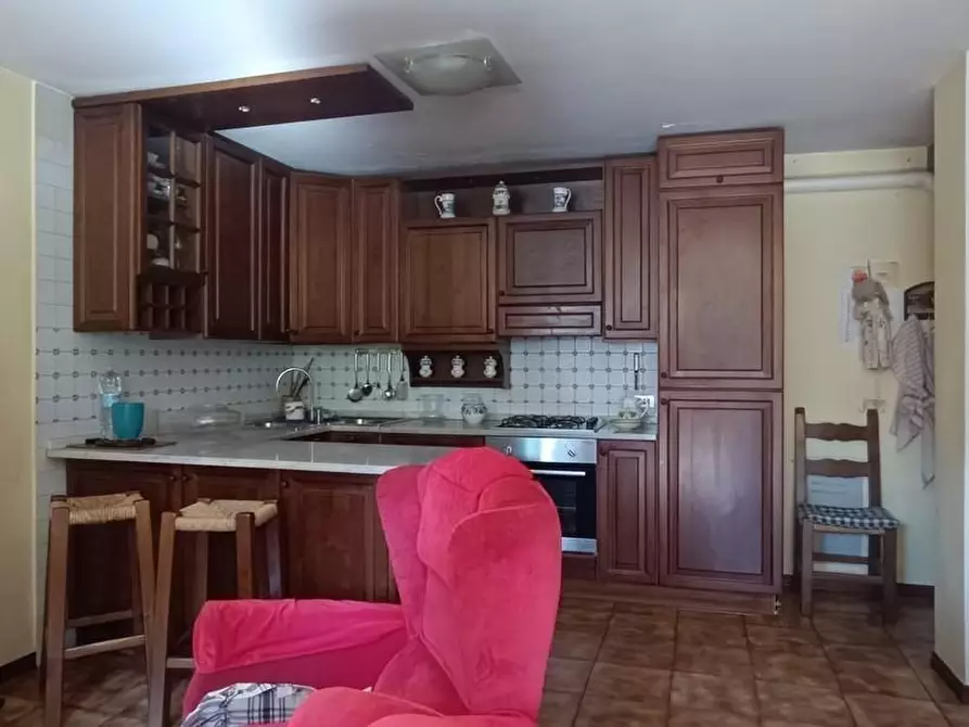 Immagine 7 di Porzione di casa in vendita  a Carrara