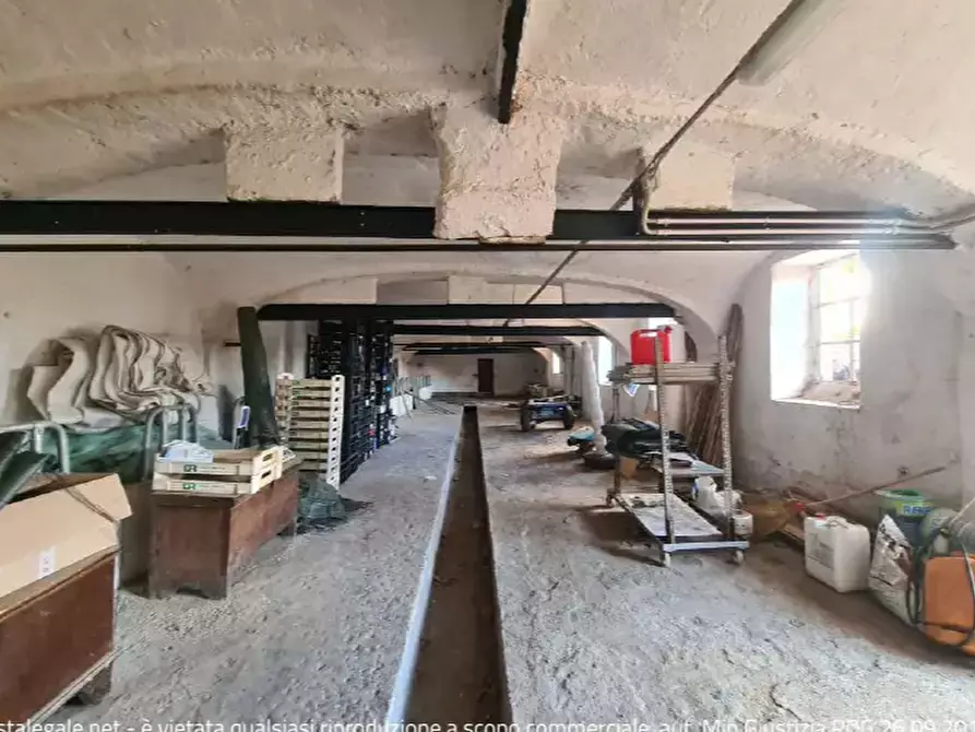 Immagine 13 di Casa colonica in vendita  a Ciriè