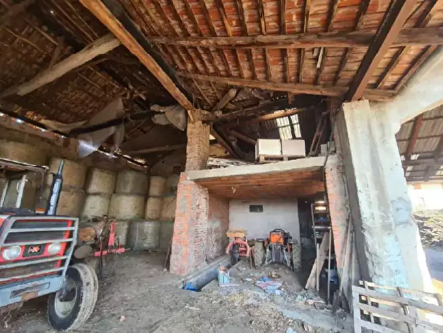 Immagine 16 di Casa colonica in vendita  a Ciriè