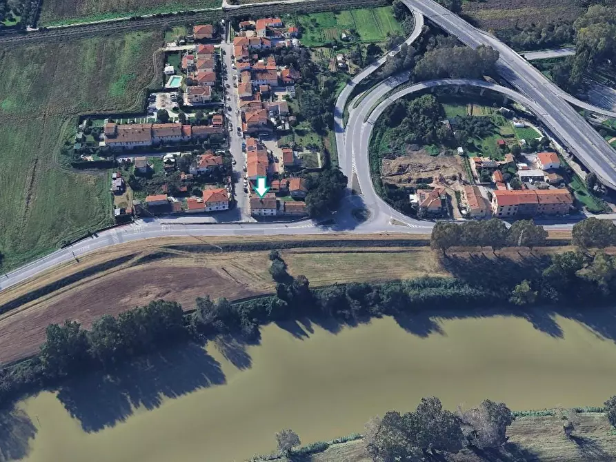 Immagine 2 di Appartamento in vendita  a Pisa