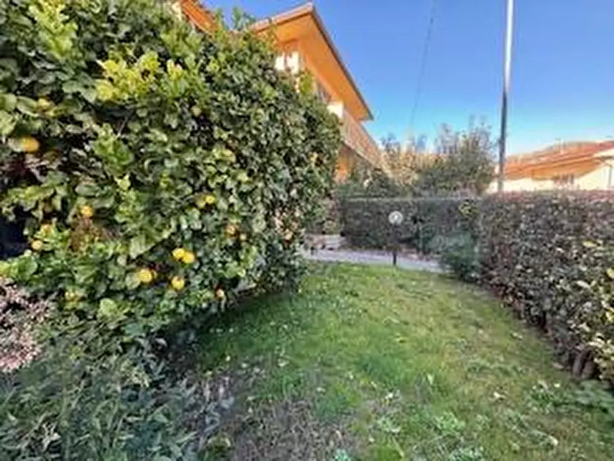 Immagine 5 di Casa bifamiliare in vendita  a San Giuliano Terme