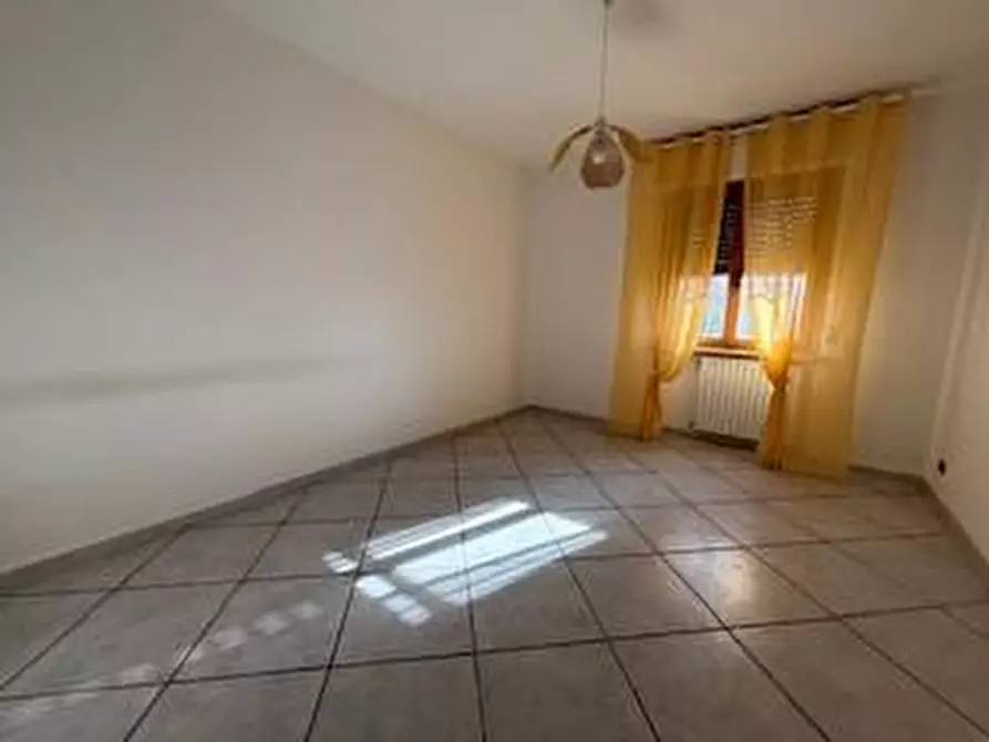 Immagine 13 di Casa bifamiliare in vendita  a San Giuliano Terme