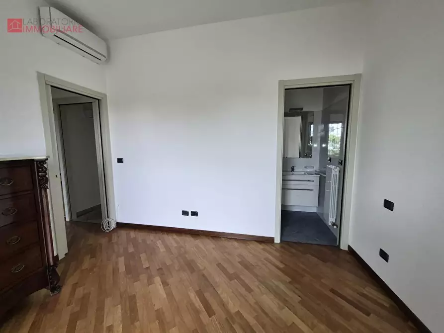 Immagine 14 di Appartamento in affitto  a Lecce