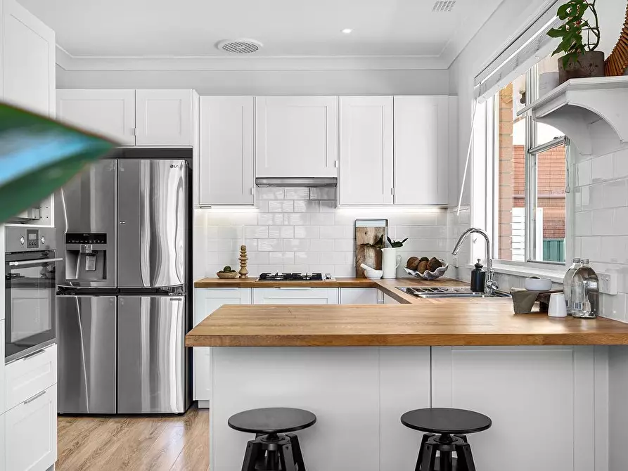 Immagine 12 di Appartamento in vendita  a Viareggio