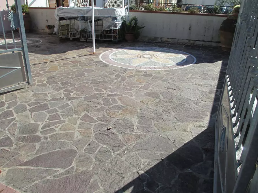 Immagine 12 di Appartamento in vendita  a Cascina