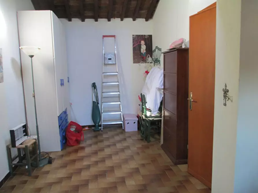 Immagine 10 di Appartamento in vendita  a Cascina