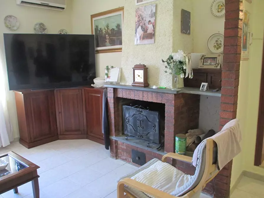 Immagine 2 di Appartamento in vendita  a Cascina