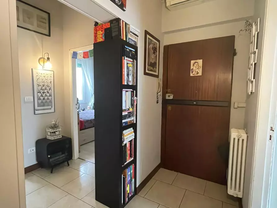 Immagine 21 di Appartamento in vendita  a Pontedera