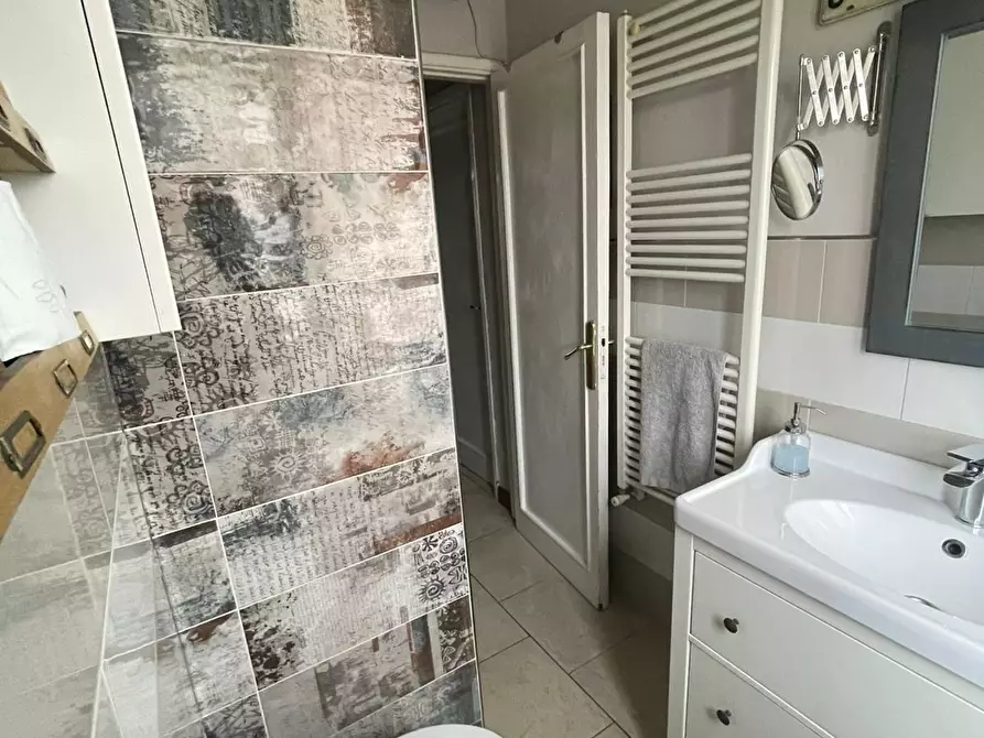 Immagine 14 di Appartamento in vendita  a Pontedera