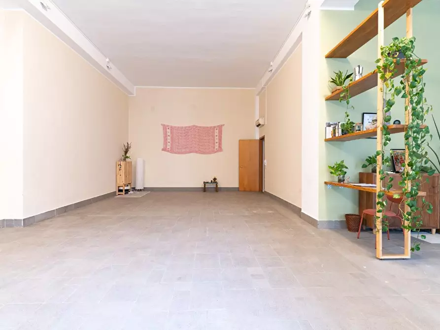 Immagine 1 di Locale commerciale in vendita  a Fucecchio