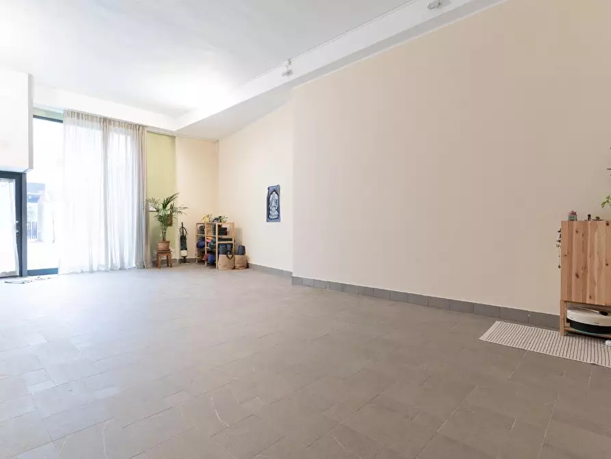 Immagine 7 di Locale commerciale in vendita  a Fucecchio