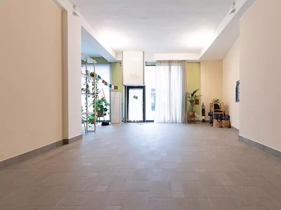 Immagine 6 di Locale commerciale in vendita  a Fucecchio