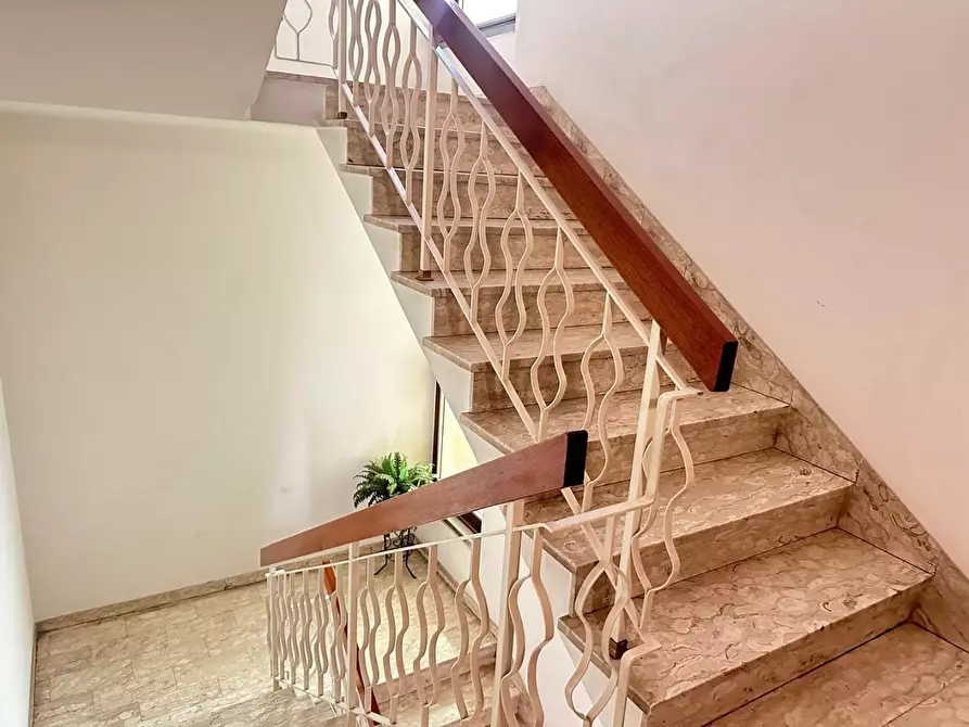 Immagine 21 di Appartamento in vendita  a Empoli