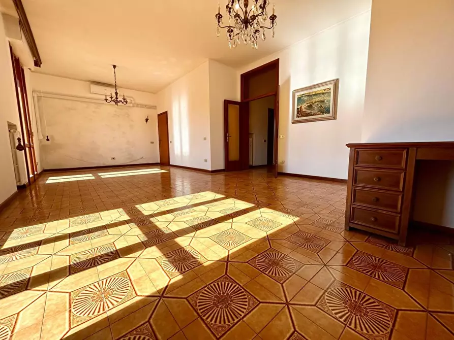 Immagine 2 di Appartamento in vendita  a Empoli