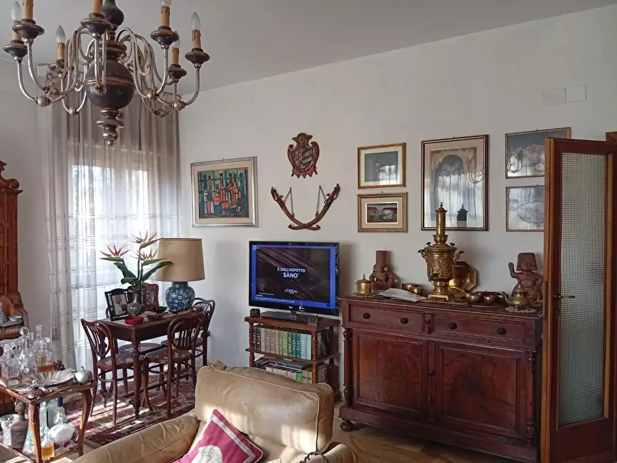 Immagine 2 di Appartamento in vendita  a Pisa