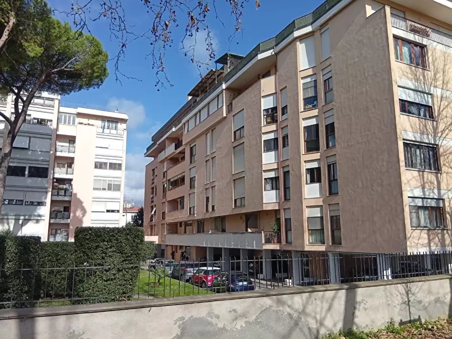 Immagine 5 di Appartamento in vendita  a Pisa