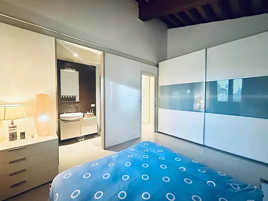 Immagine 14 di Villa in vendita  a San Miniato