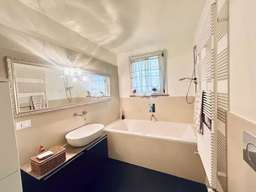 Immagine 22 di Villa in vendita  a San Miniato