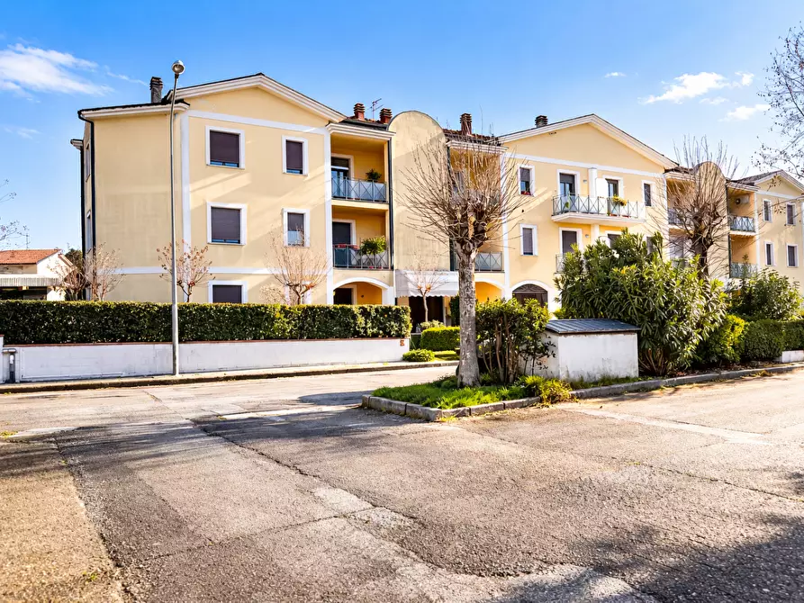 Immagine 1 di Appartamento in vendita  a Santa Maria A Monte