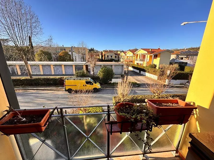 Immagine 17 di Appartamento in vendita  a Santa Maria A Monte