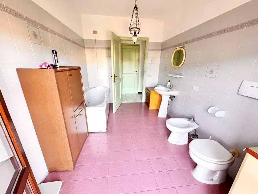 Immagine 29 di Appartamento in vendita  a Santa Maria A Monte