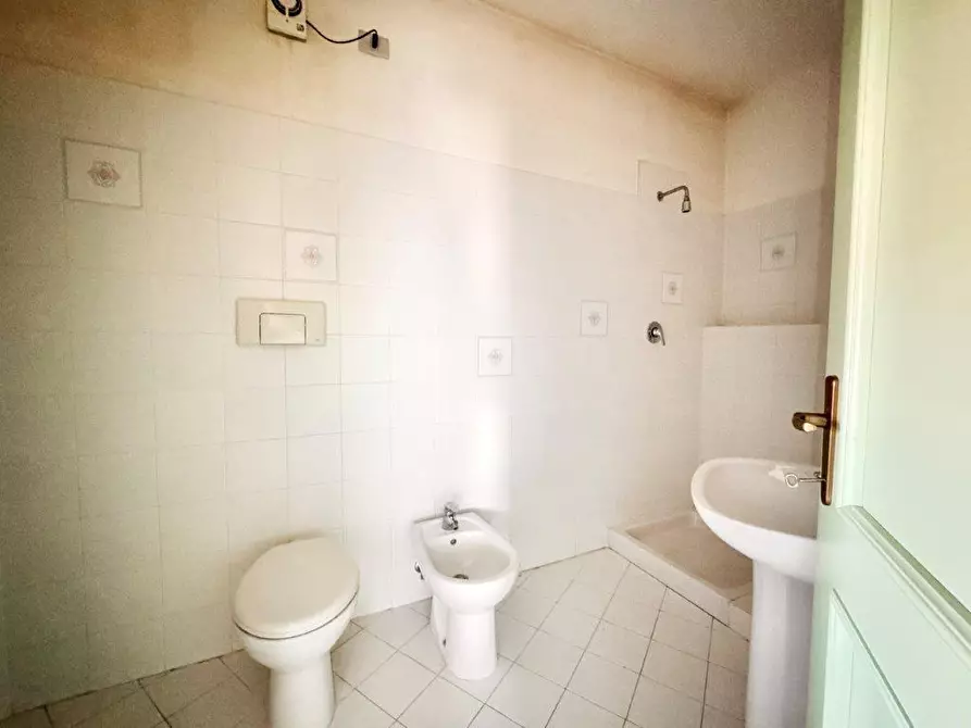 Immagine 23 di Appartamento in vendita  a Santa Maria A Monte