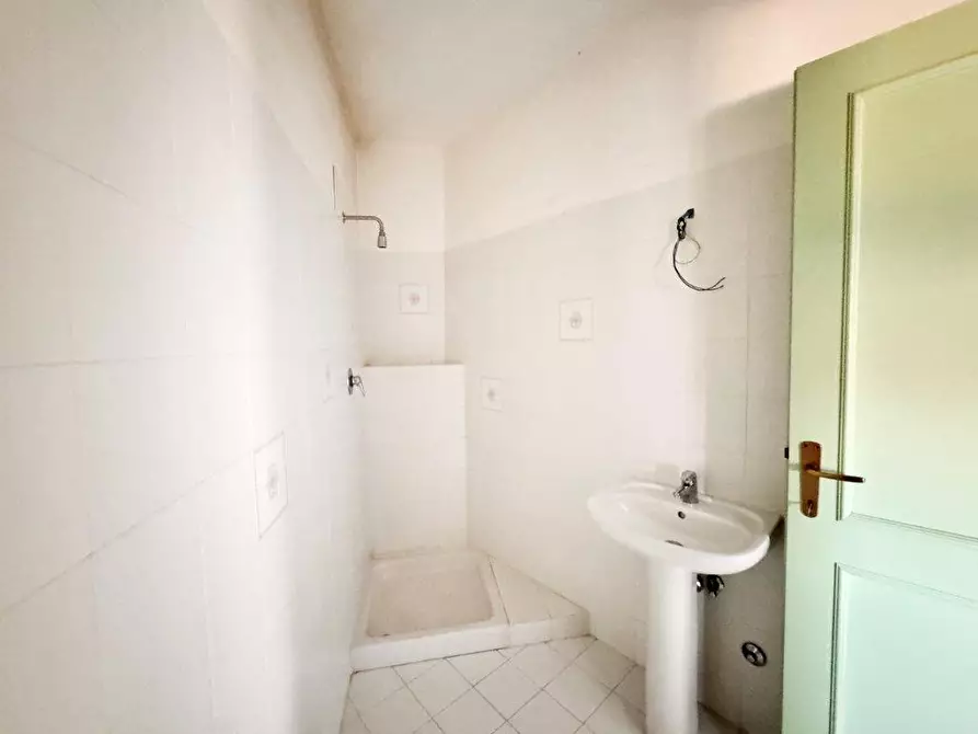 Immagine 24 di Appartamento in vendita  a Santa Maria A Monte