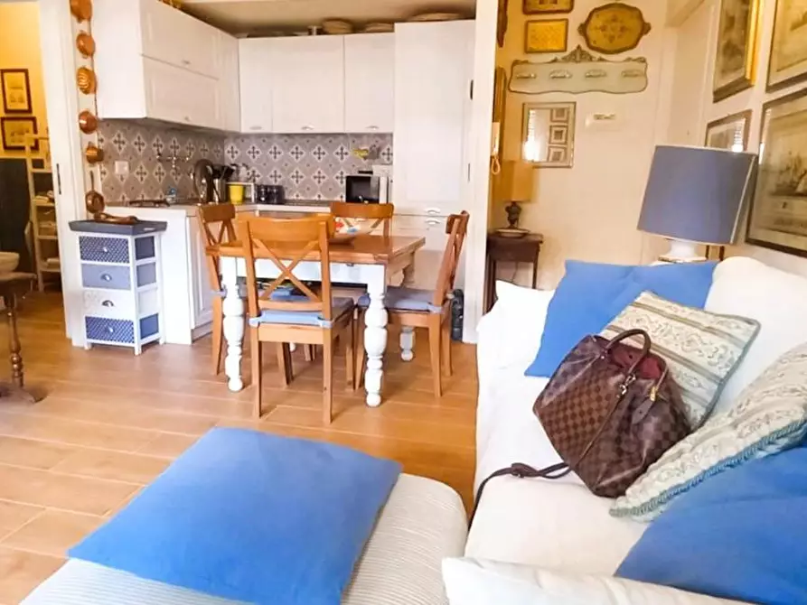 Immagine 56 di Appartamento in vendita  a Carrara