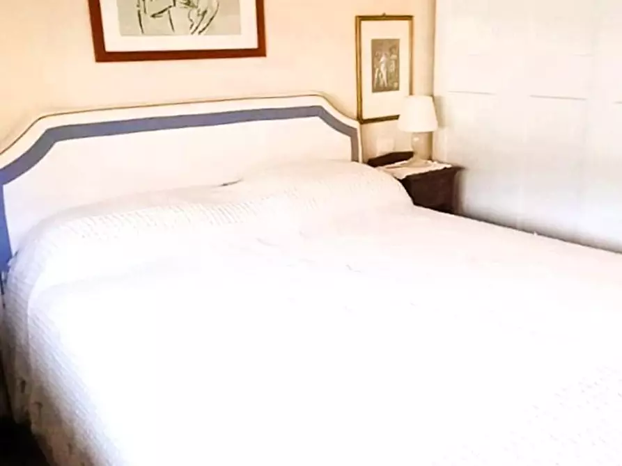 Immagine 88 di Appartamento in vendita  a Carrara