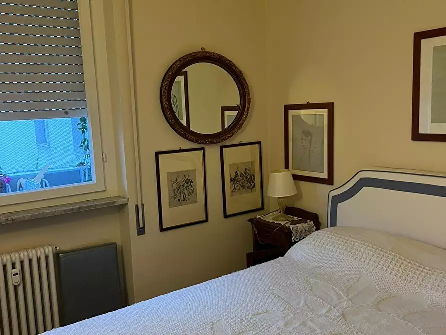 Immagine 89 di Appartamento in vendita  a Carrara