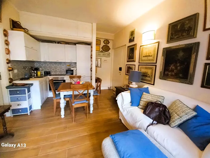 Immagine 58 di Appartamento in vendita  a Carrara