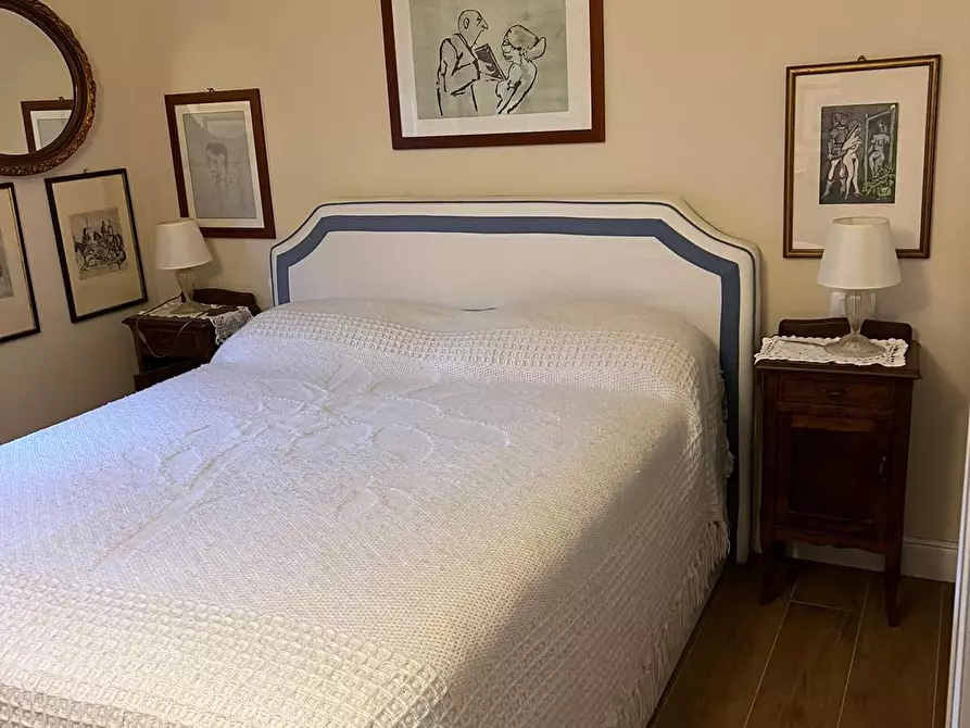 Immagine 84 di Appartamento in vendita  a Carrara