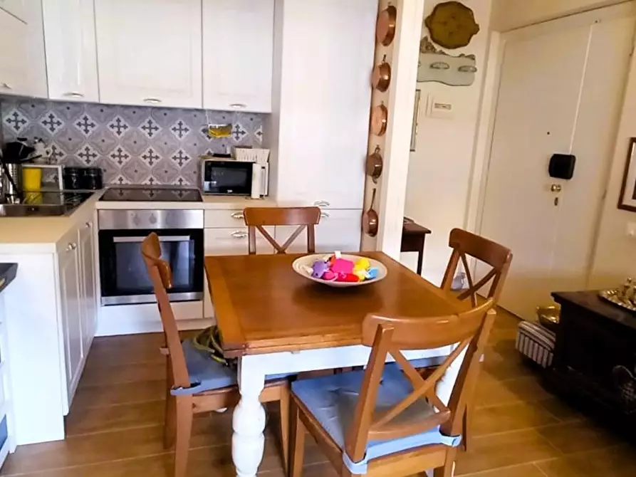 Immagine 61 di Appartamento in vendita  a Carrara