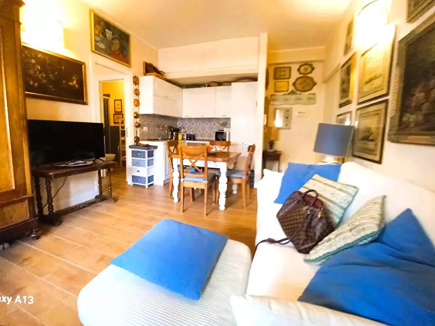 Immagine 26 di Appartamento in vendita  a Carrara