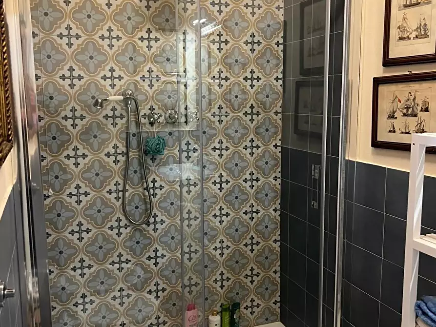 Immagine 17 di Appartamento in vendita  a Carrara