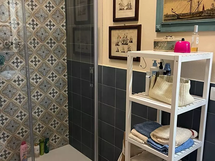 Immagine 53 di Appartamento in vendita  a Carrara