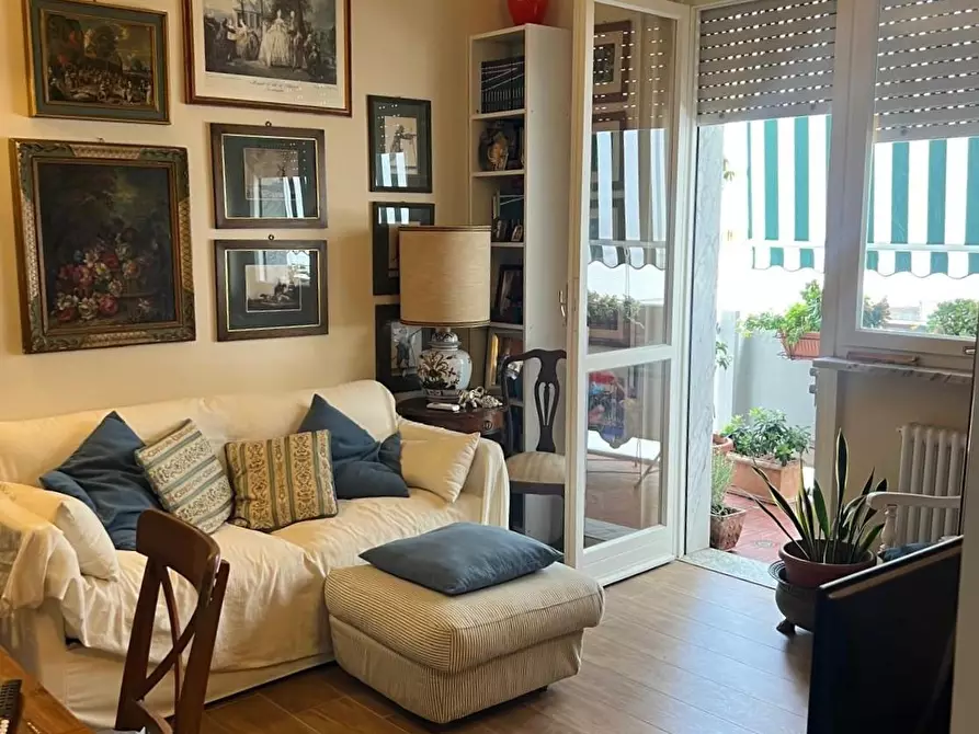 Immagine 2 di Appartamento in vendita  a Carrara