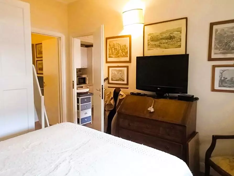 Immagine 46 di Appartamento in vendita  a Carrara